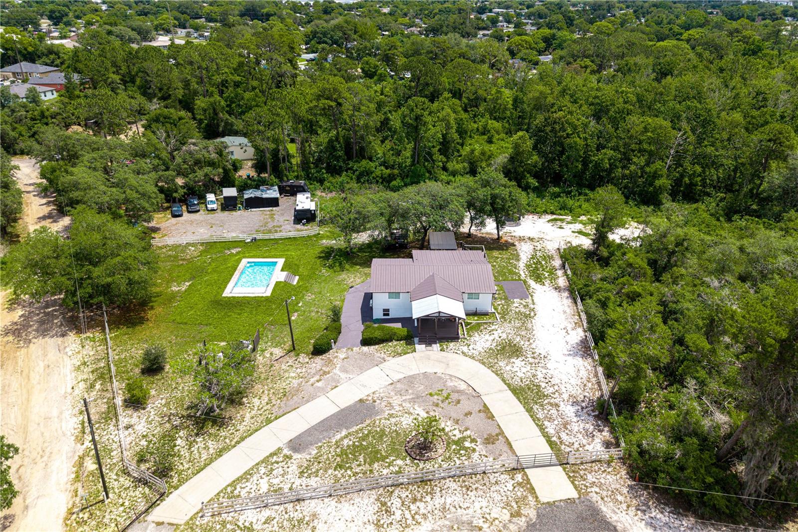 DUPONT LAKES ESTATES INC - Residential
