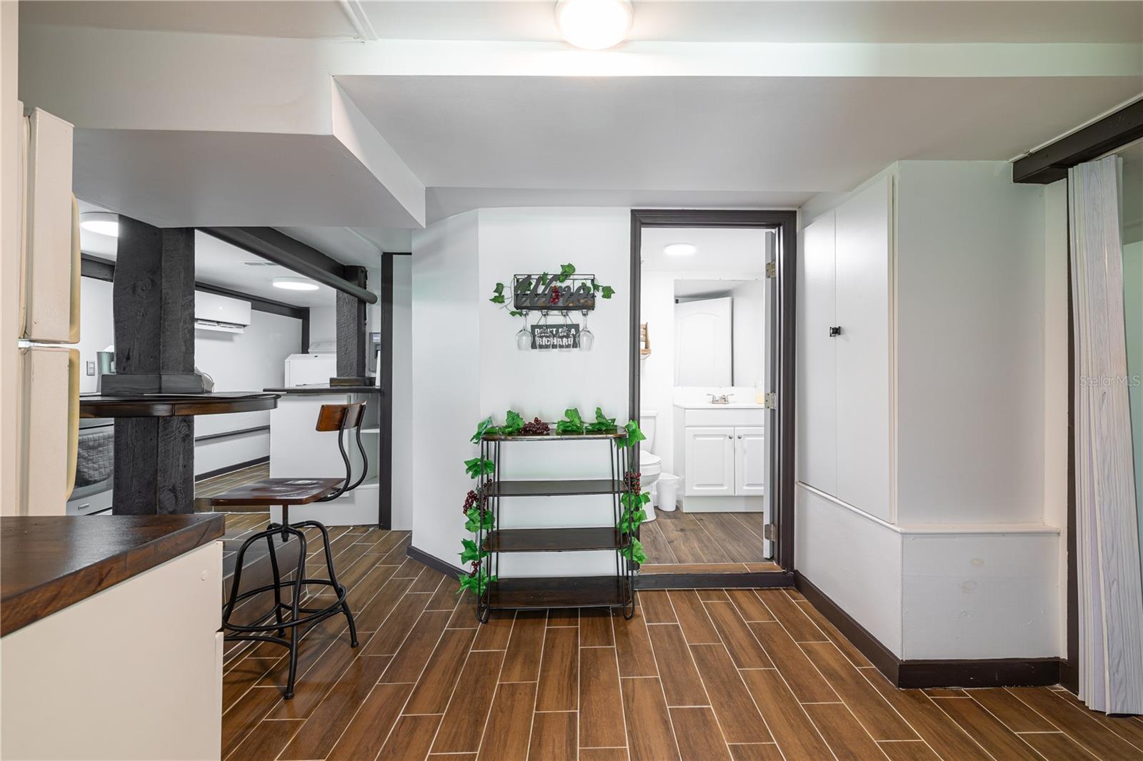 DUPONT LAKES ESTATES INC - Residential