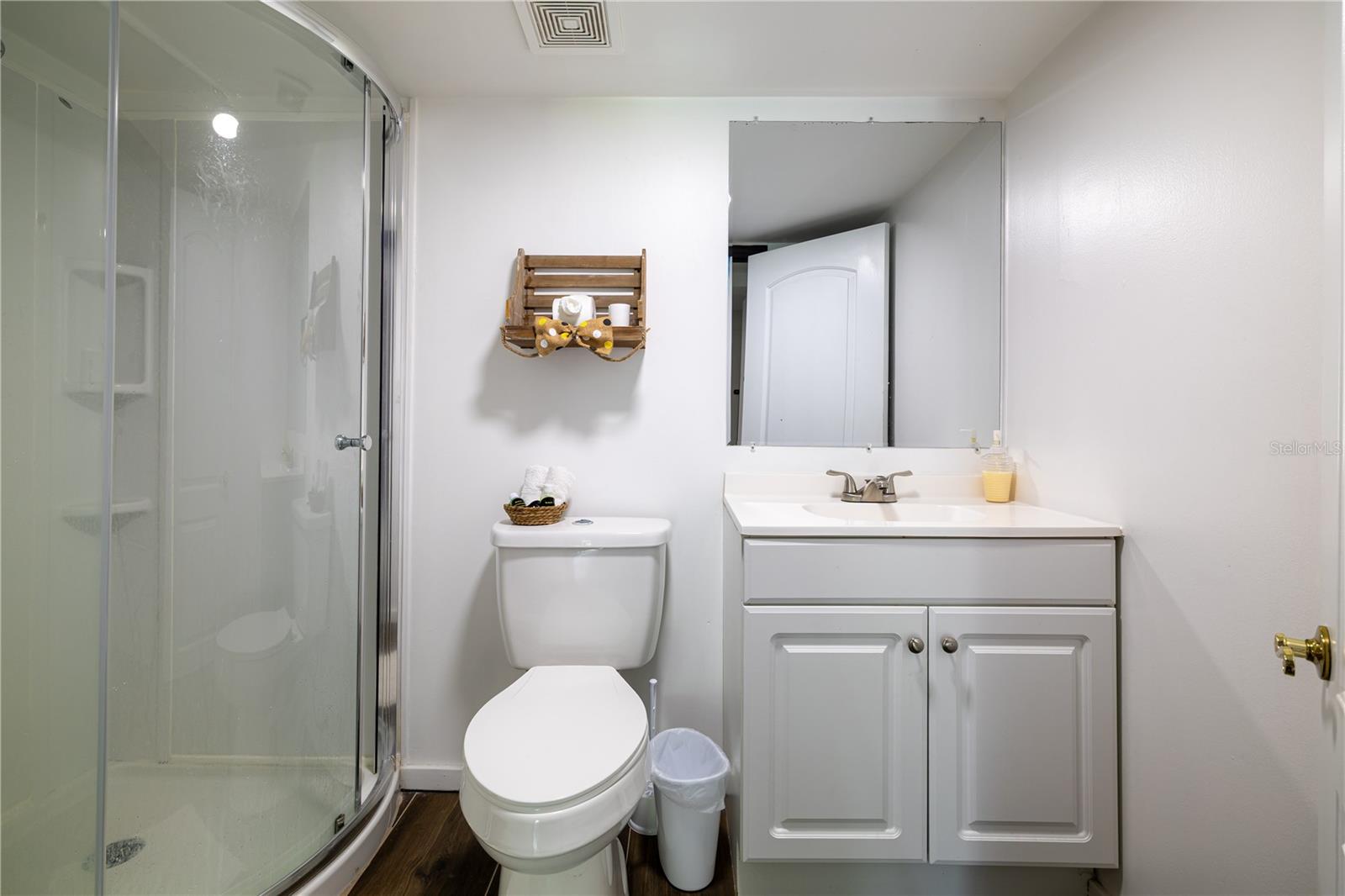 DUPONT LAKES ESTATES INC - Residential