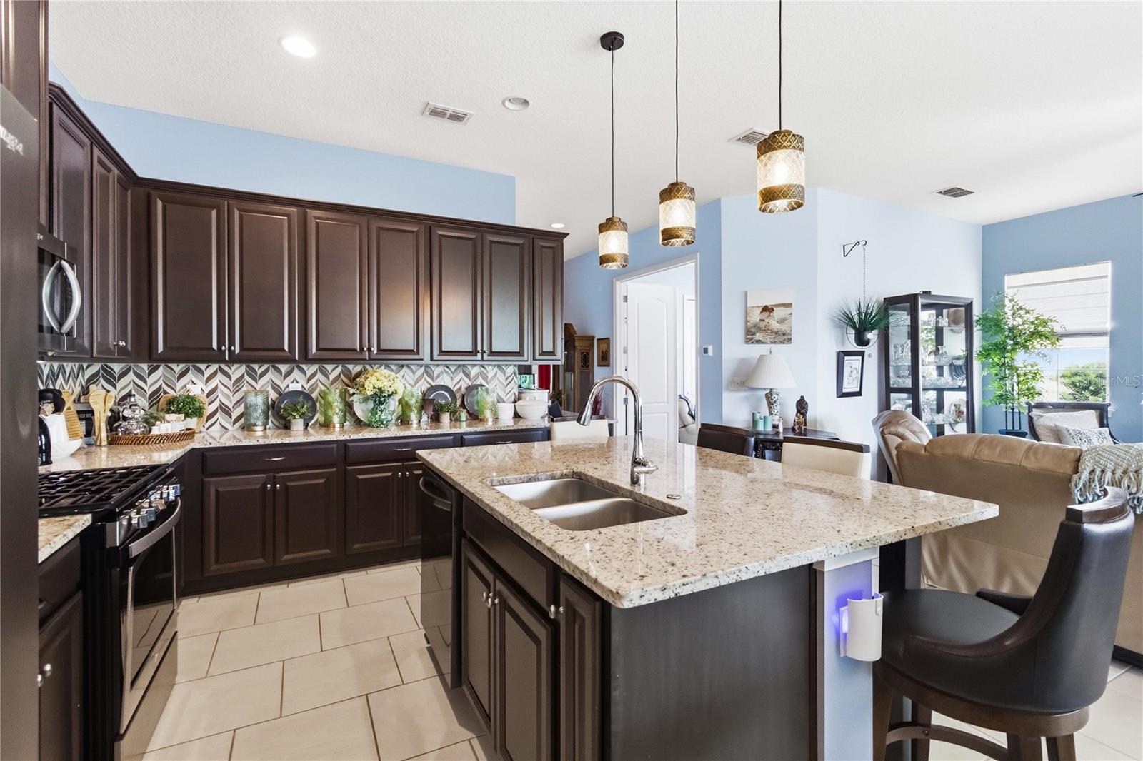 TWIN LAKES PH 1 - Residential