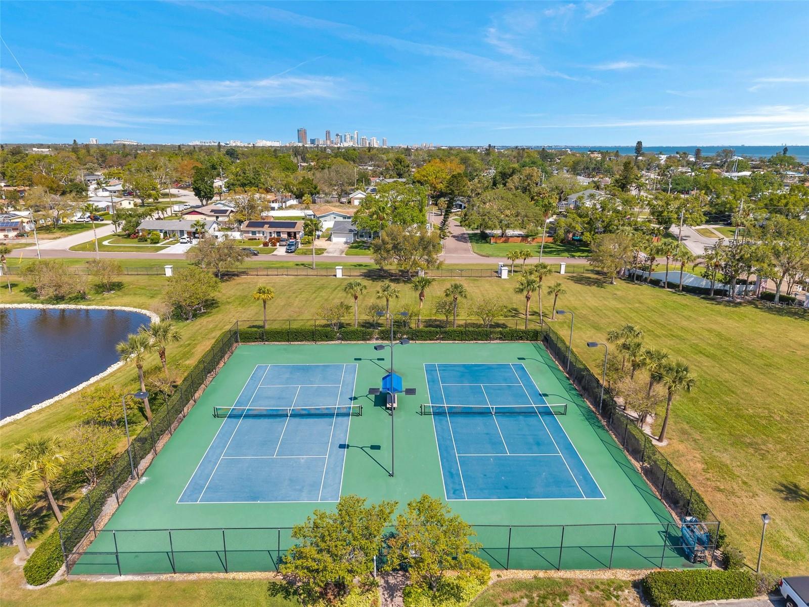 WATERSIDE AT COQUINA KEY SOUTH - Residential