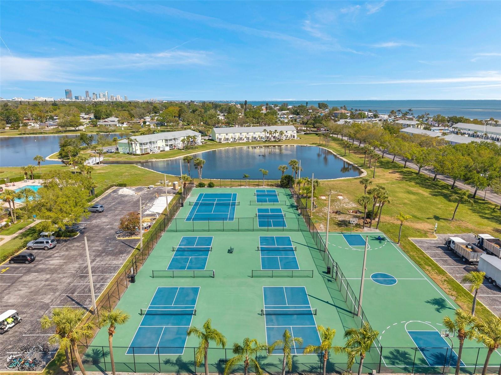 WATERSIDE AT COQUINA KEY SOUTH - Residential