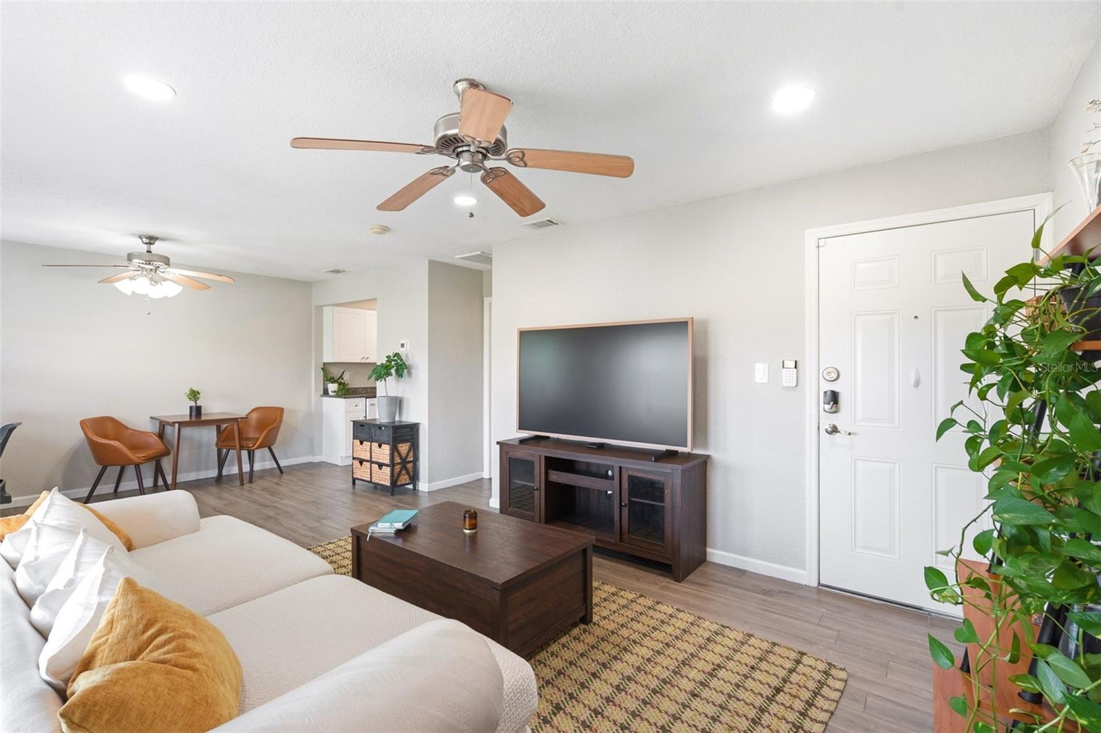 WATERSIDE AT COQUINA KEY SOUTH - Residential