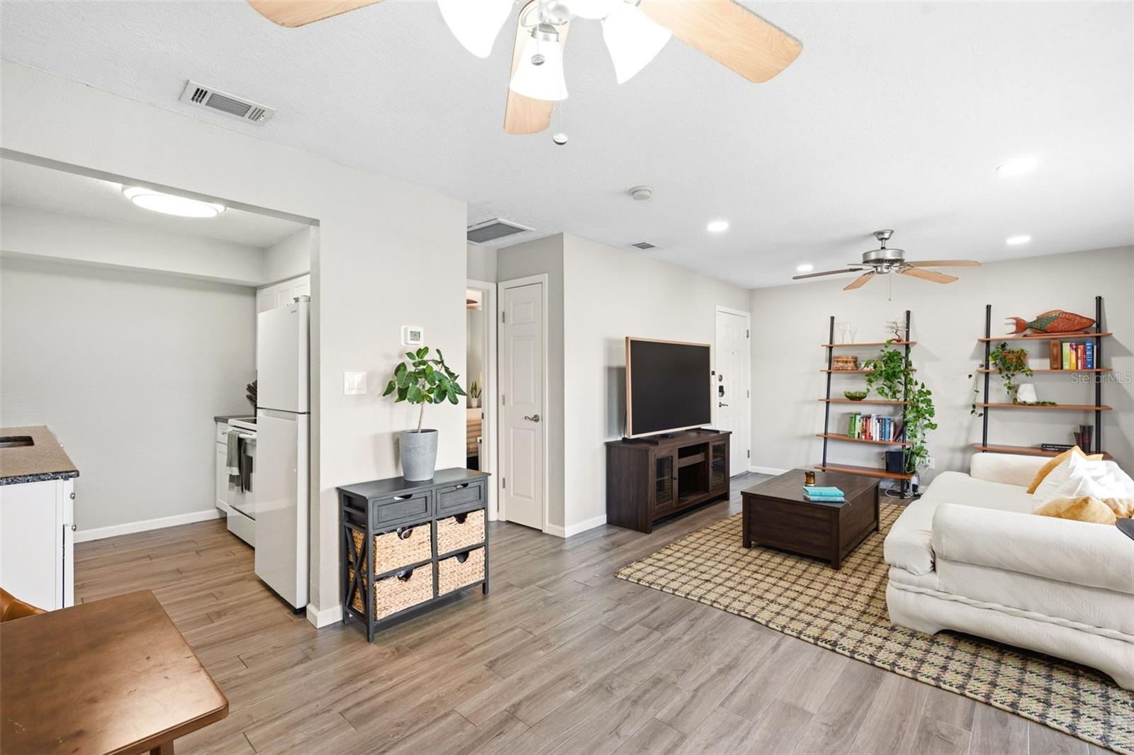 WATERSIDE AT COQUINA KEY SOUTH - Residential