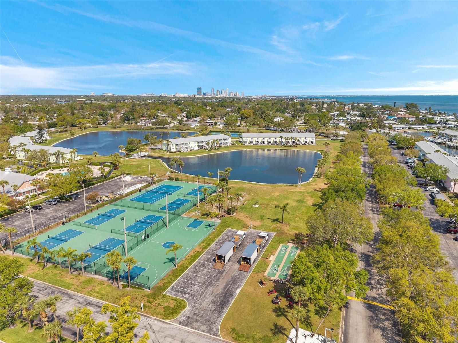 WATERSIDE AT COQUINA KEY SOUTH - Residential