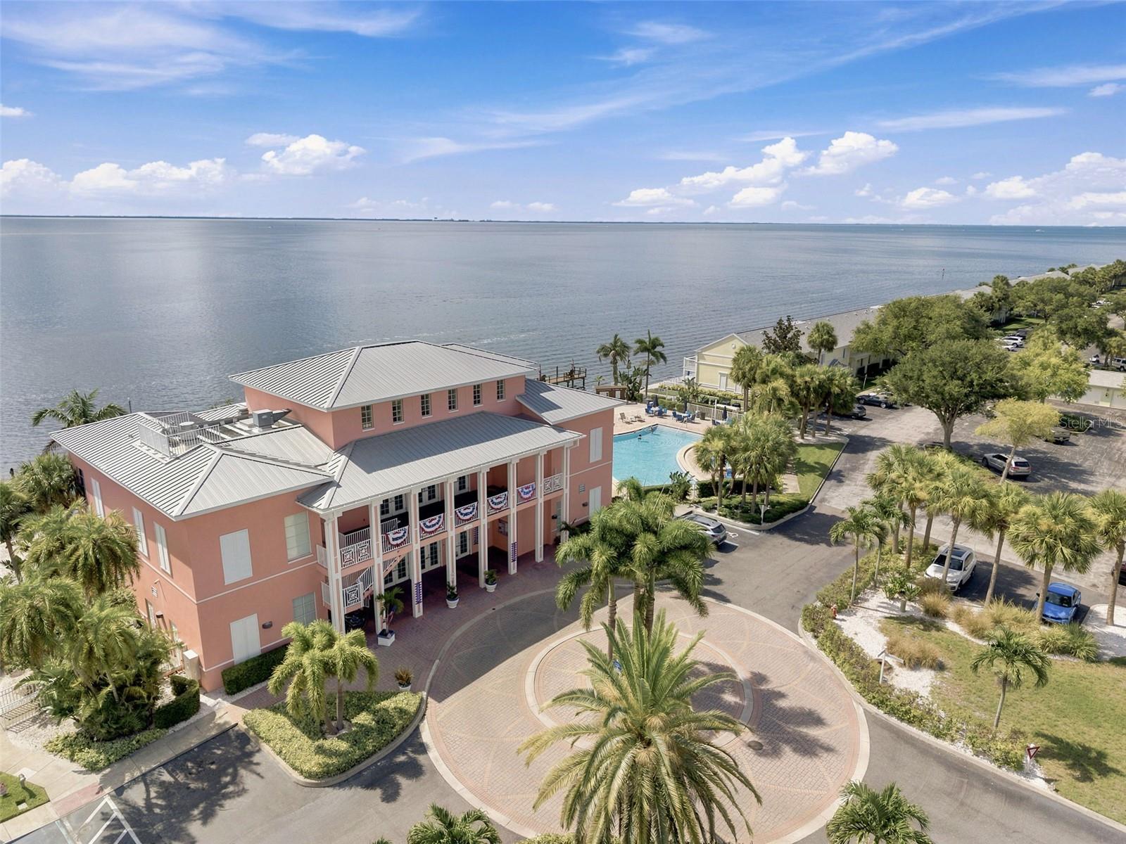 WATERSIDE AT COQUINA KEY SOUTH - Residential