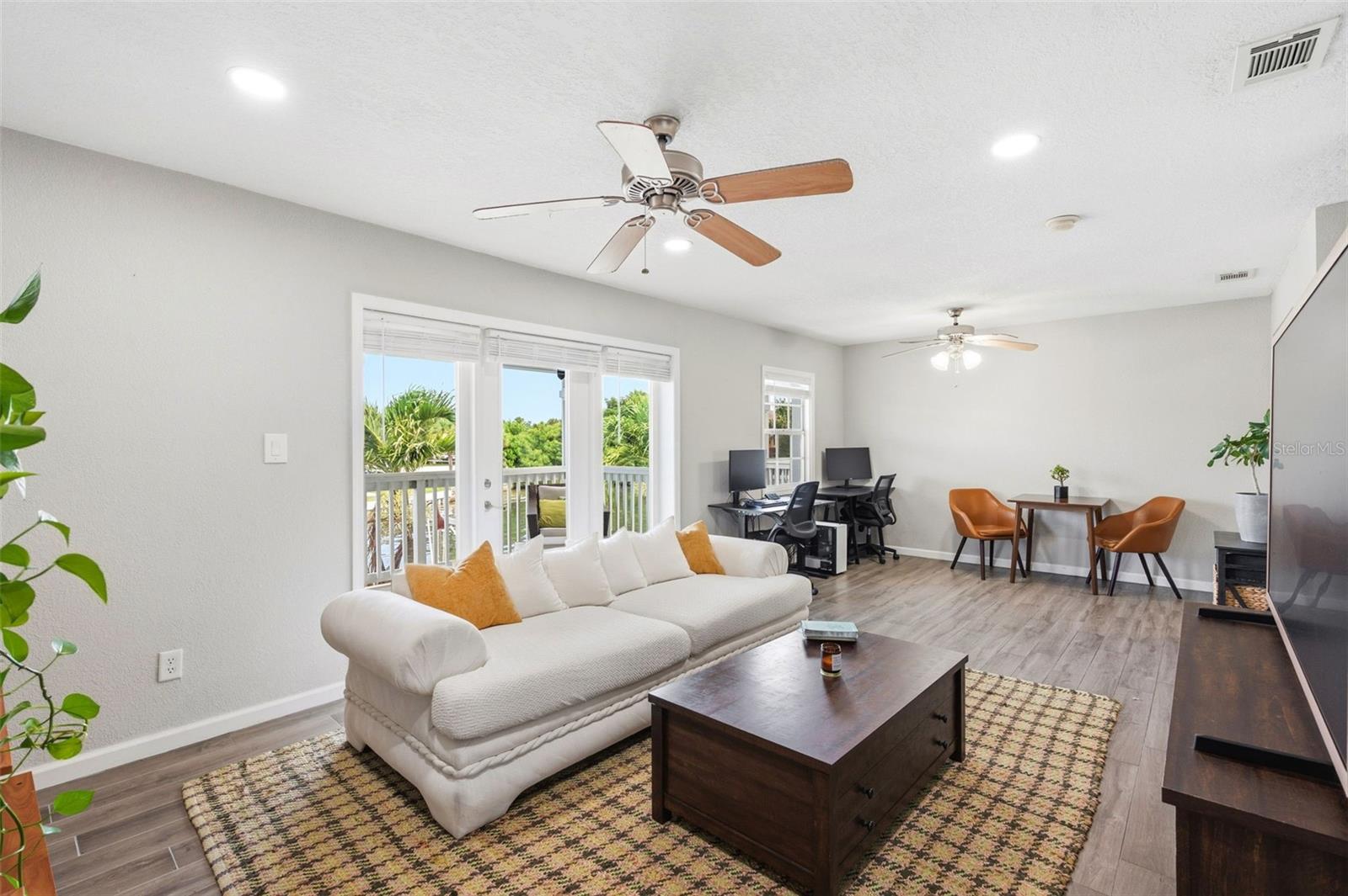WATERSIDE AT COQUINA KEY SOUTH - Residential
