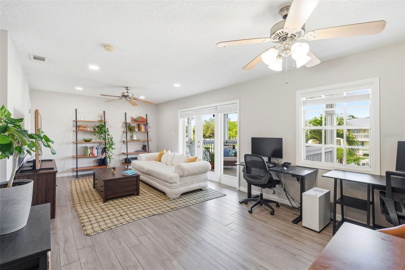WATERSIDE AT COQUINA KEY SOUTH - Residential