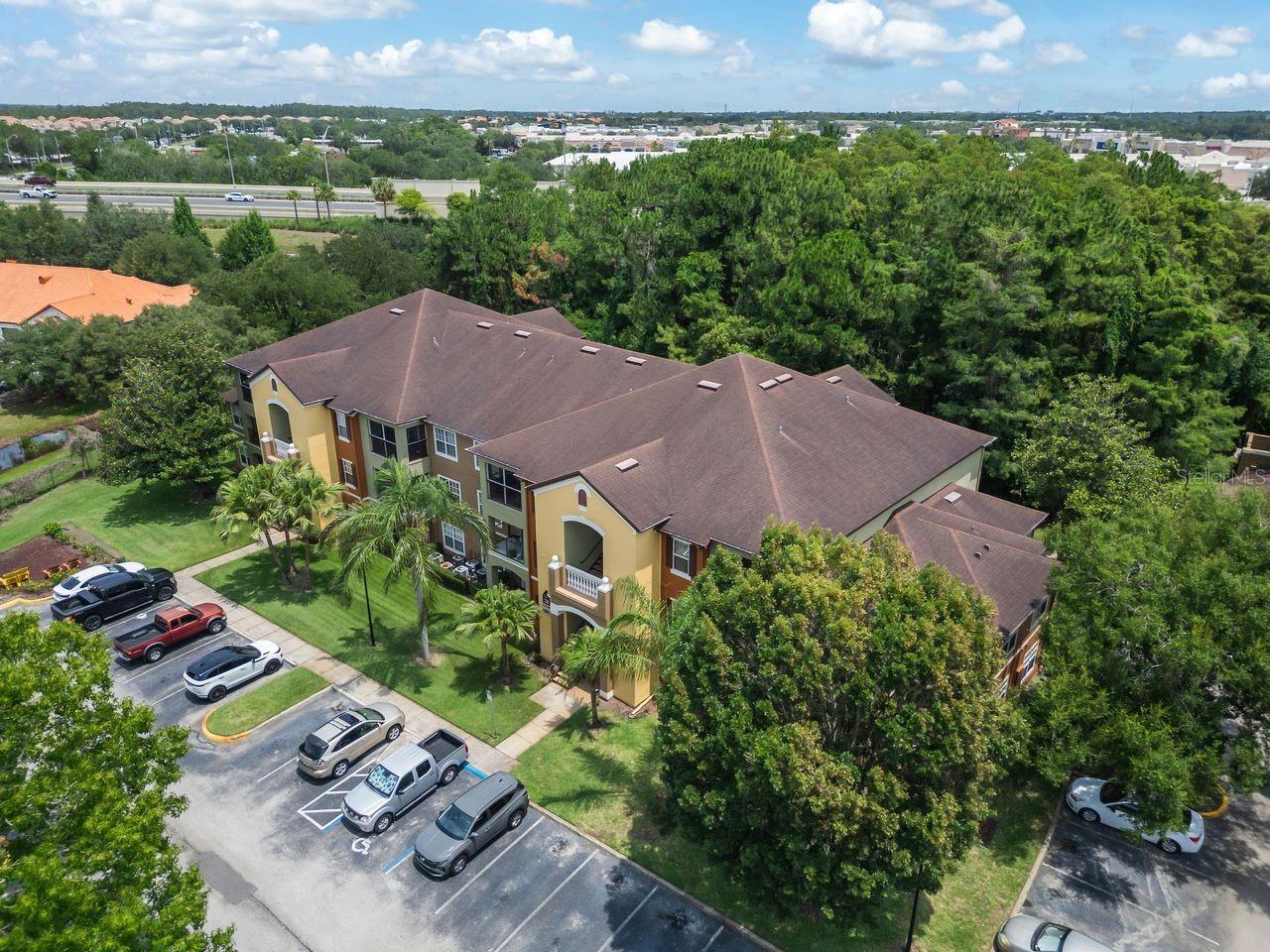 CREST/WATERFORD LAKES - Residential