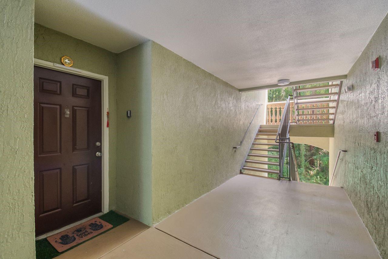 CREST/WATERFORD LAKES - Residential