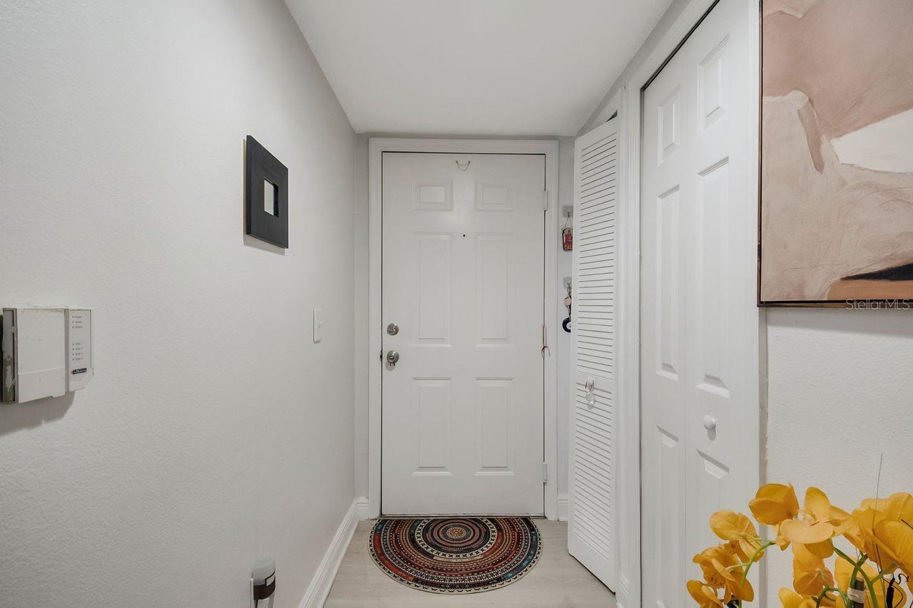CREST/WATERFORD LAKES - Residential