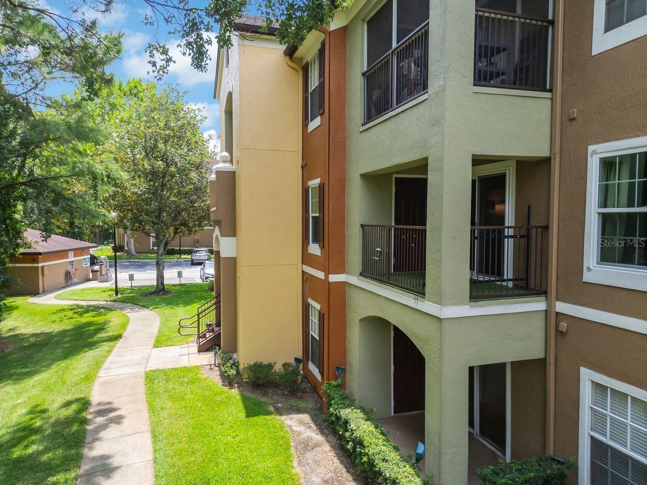 CREST/WATERFORD LAKES - Residential