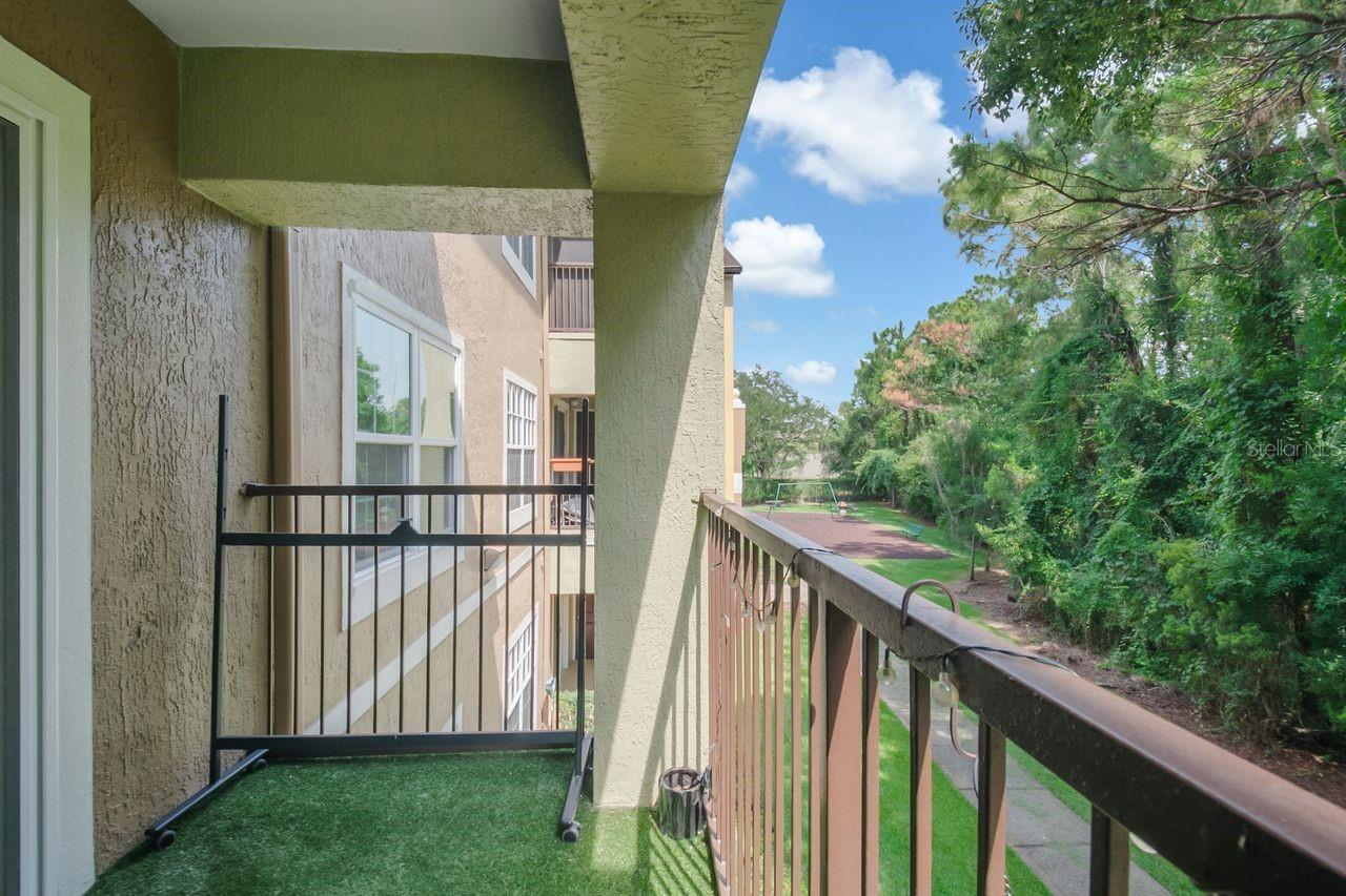 CREST/WATERFORD LAKES - Residential