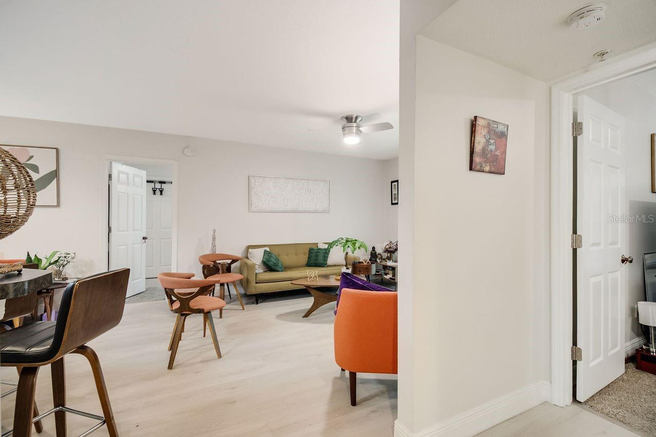 CREST/WATERFORD LAKES - Residential
