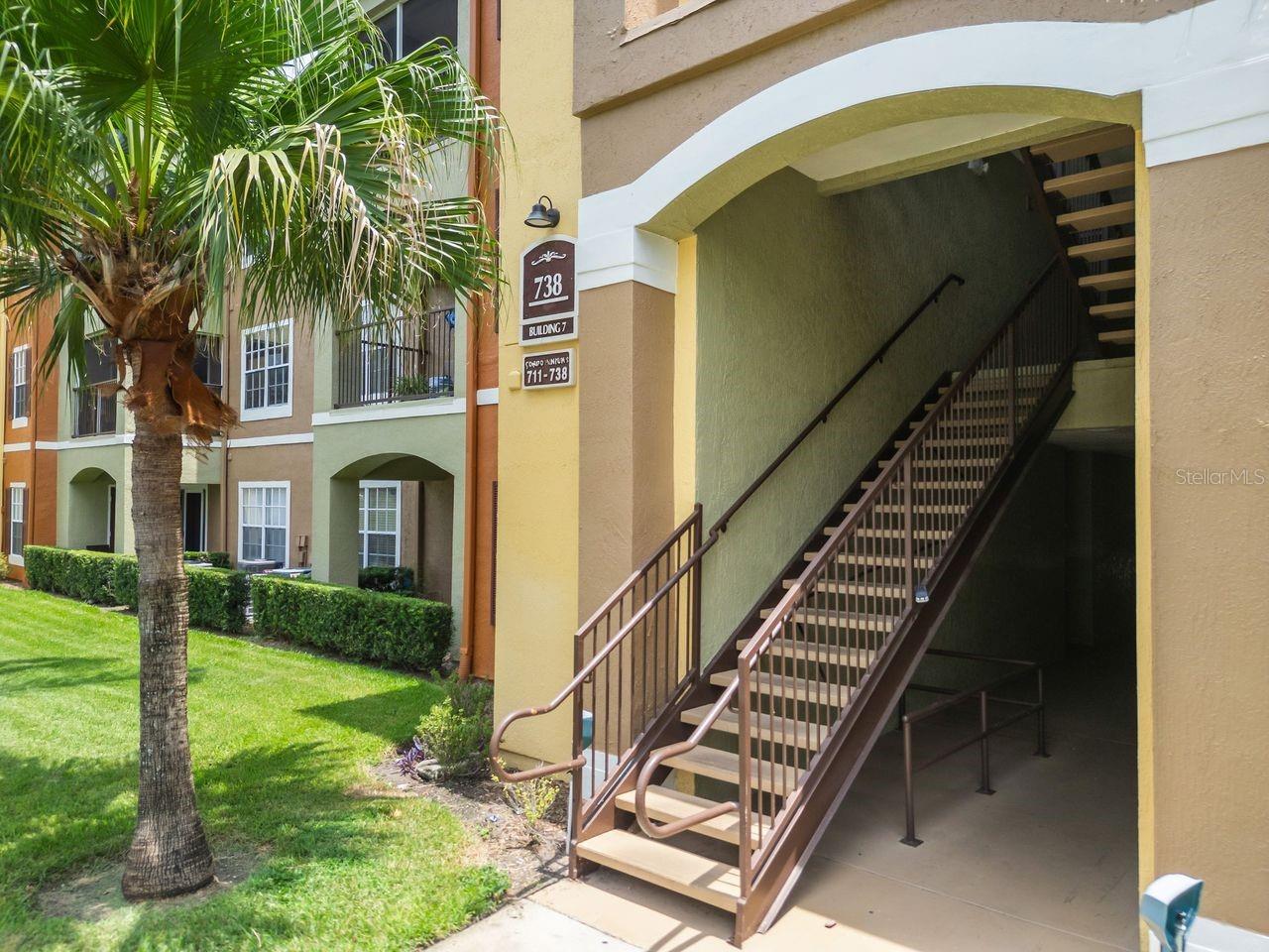 CREST/WATERFORD LAKES - Residential