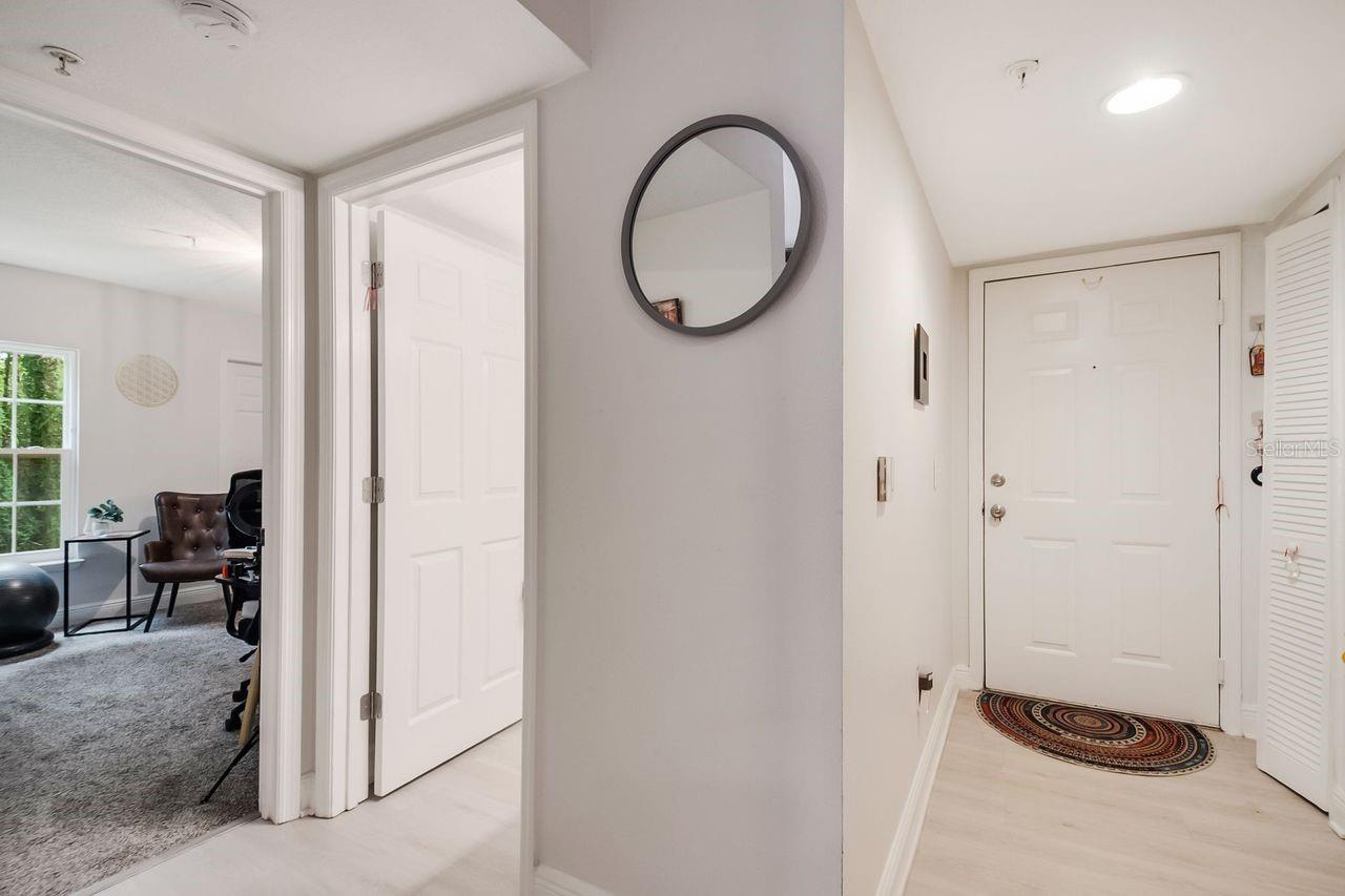 CREST/WATERFORD LAKES - Residential