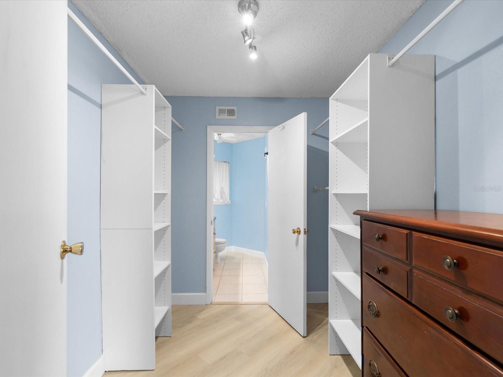 BELLEAIR VILLAGE CONDO - Residential