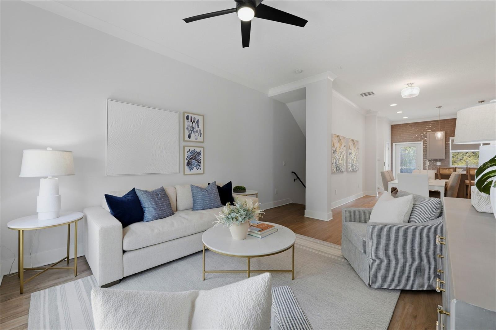 HIGHLAND TWNHMS - Residential Lease