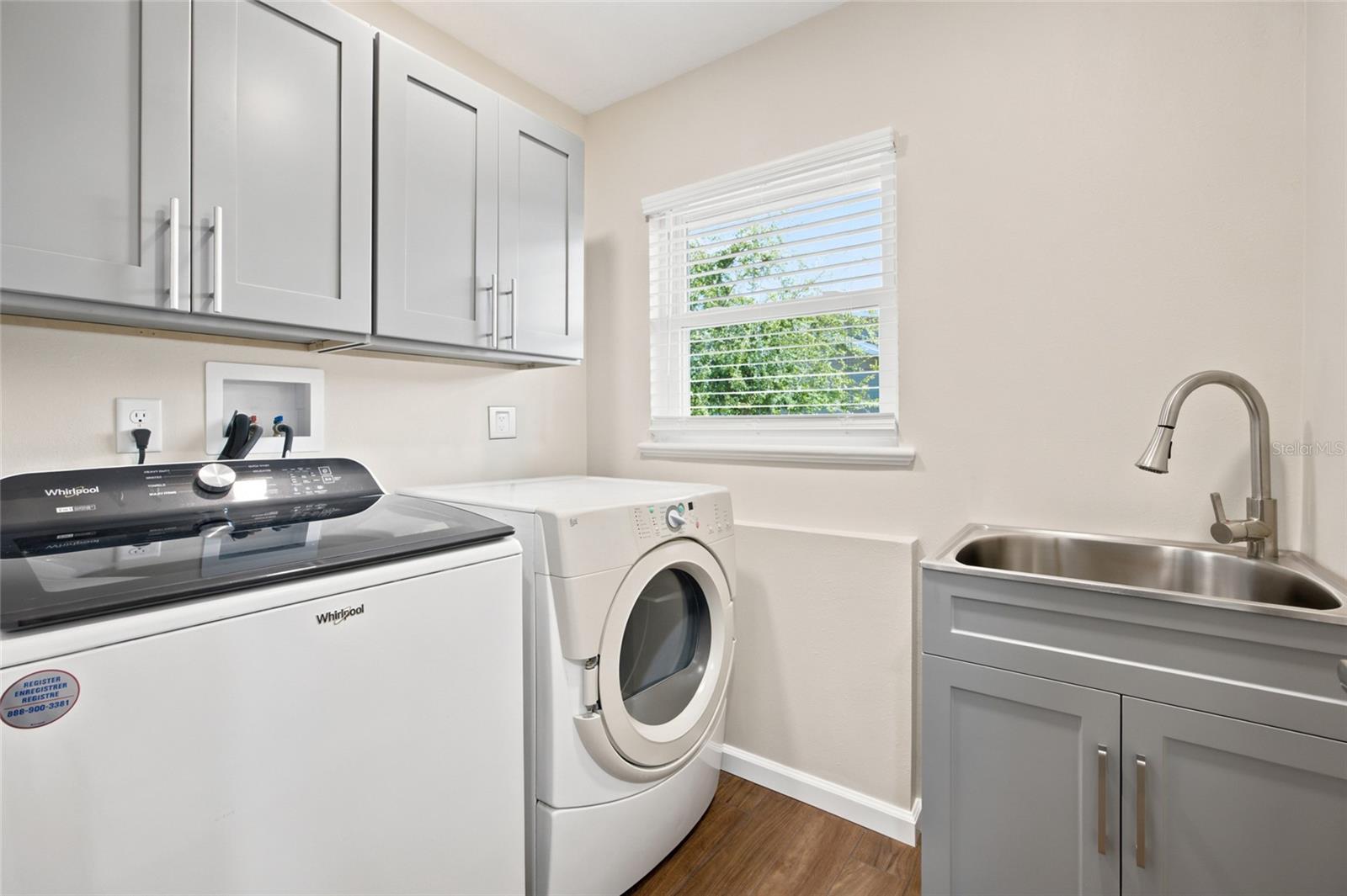 OAK COURT SUB - Residential