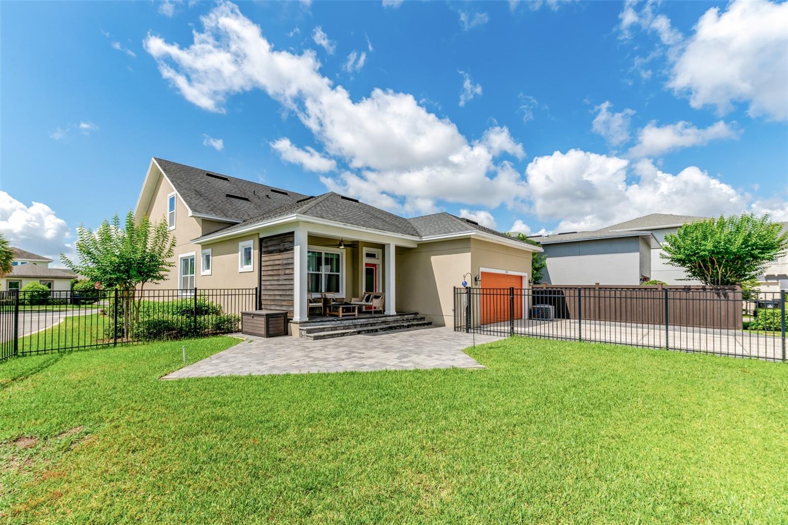 LAUREATE PARK - Residential Lease