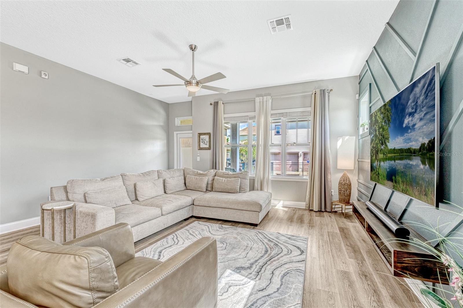 LAUREATE PARK - Residential Lease