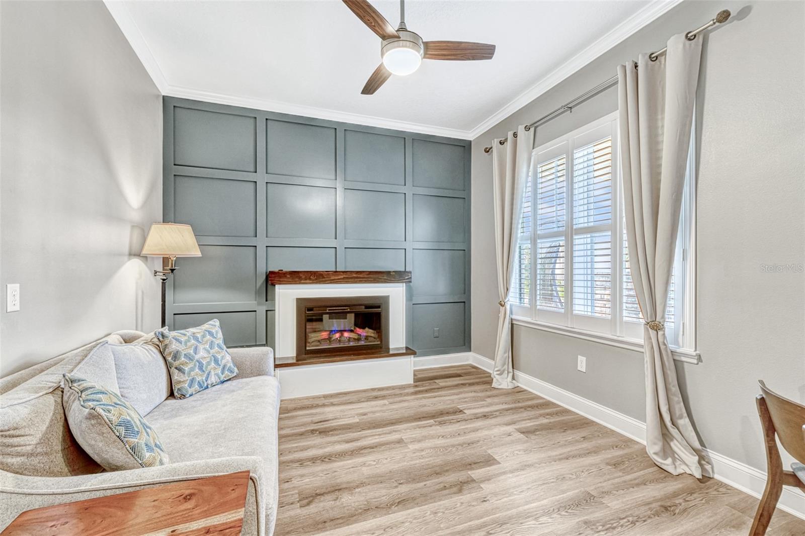 LAUREATE PARK - Residential Lease