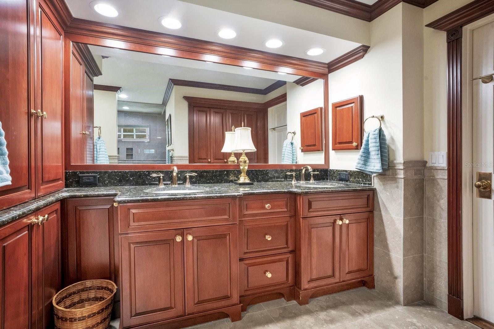 CLEVELAND HEIGHTS - Residential