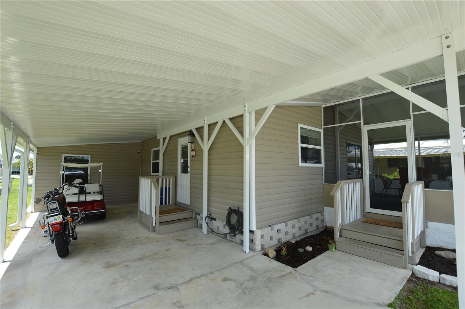 LAZY RIVER MHP - Residential