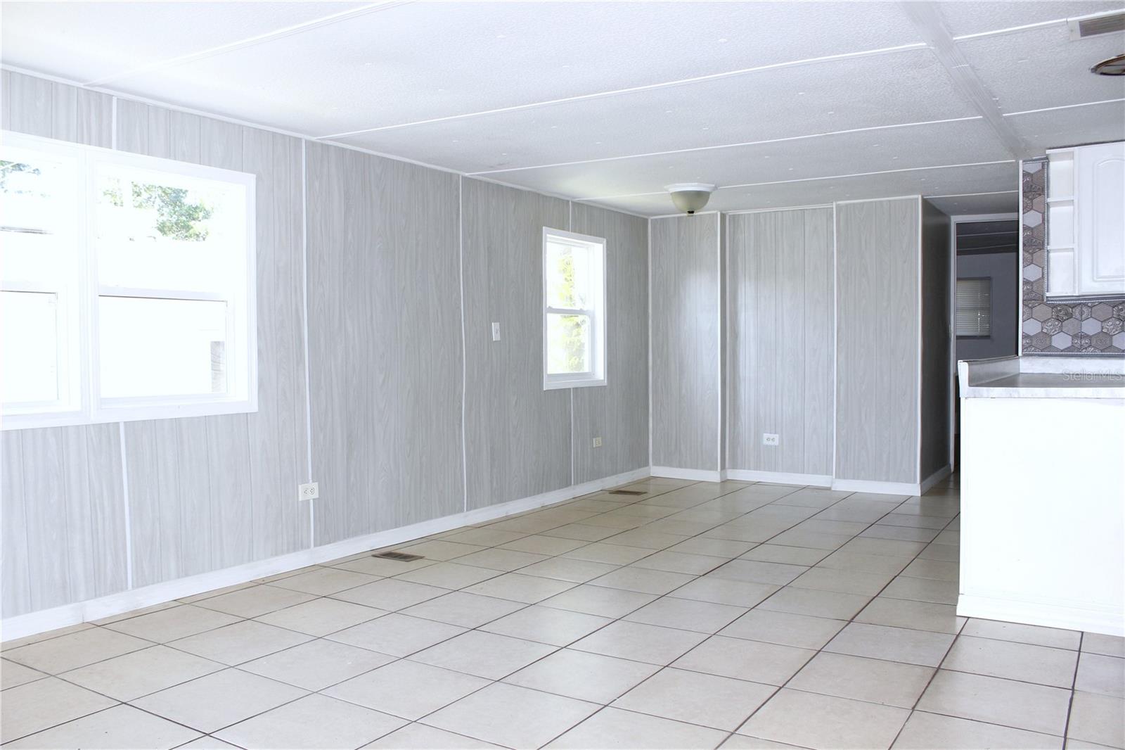 DIXIE GRVS ESTATES - Residential