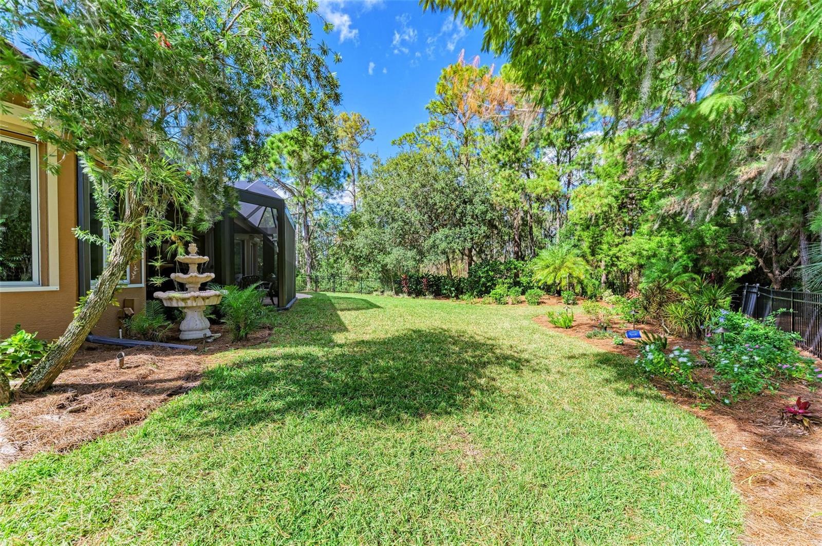 ROSEDALE 10 - Residential