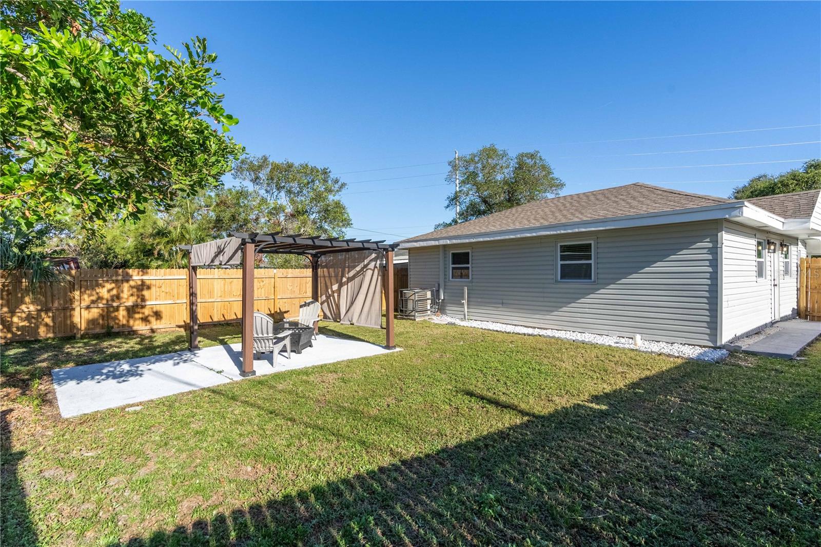 FLORAL VILLA ESTATES - Residential
