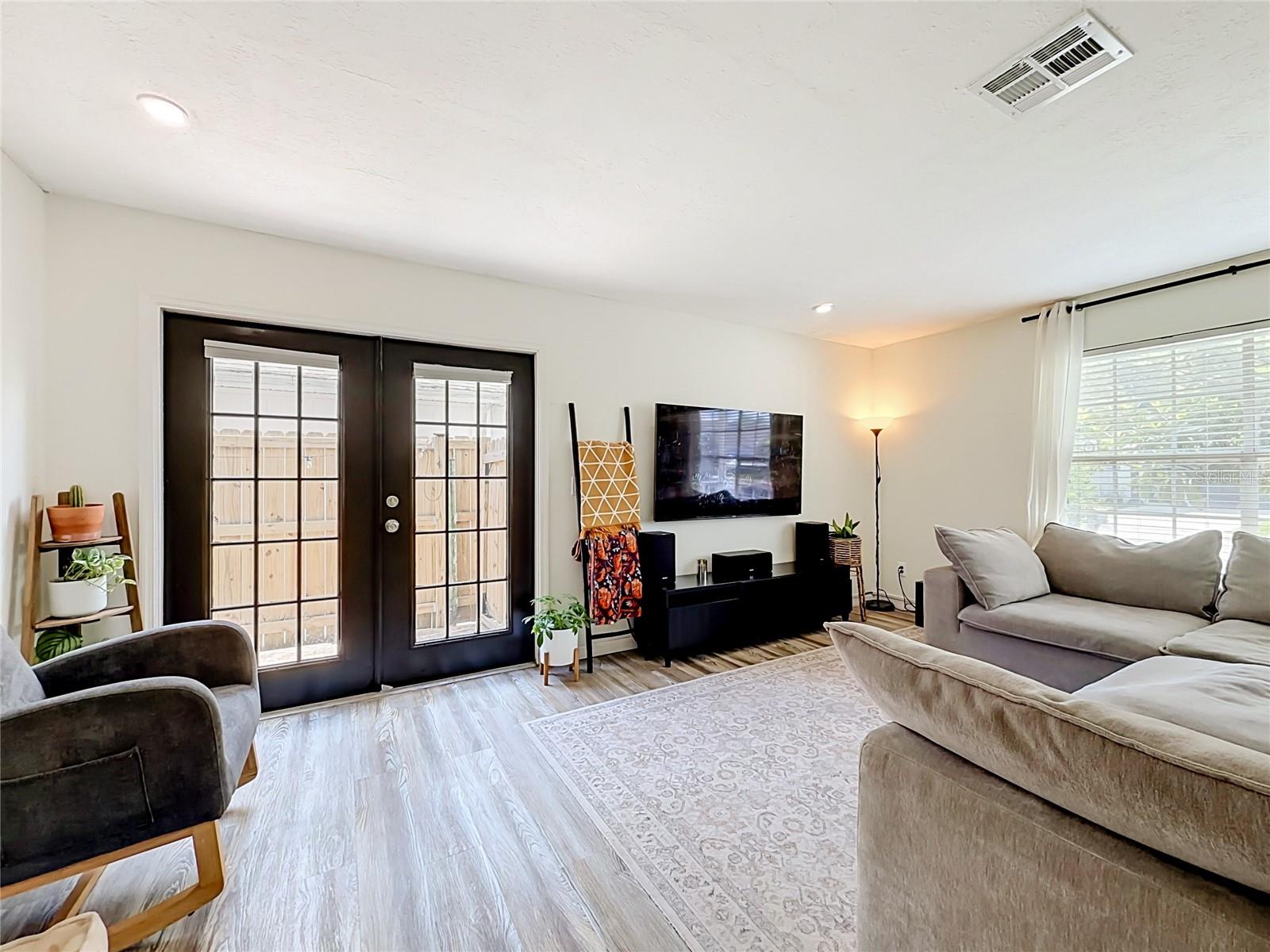 VILLAGE AT CURRY FORD WOODS UNIT 3 - Residential