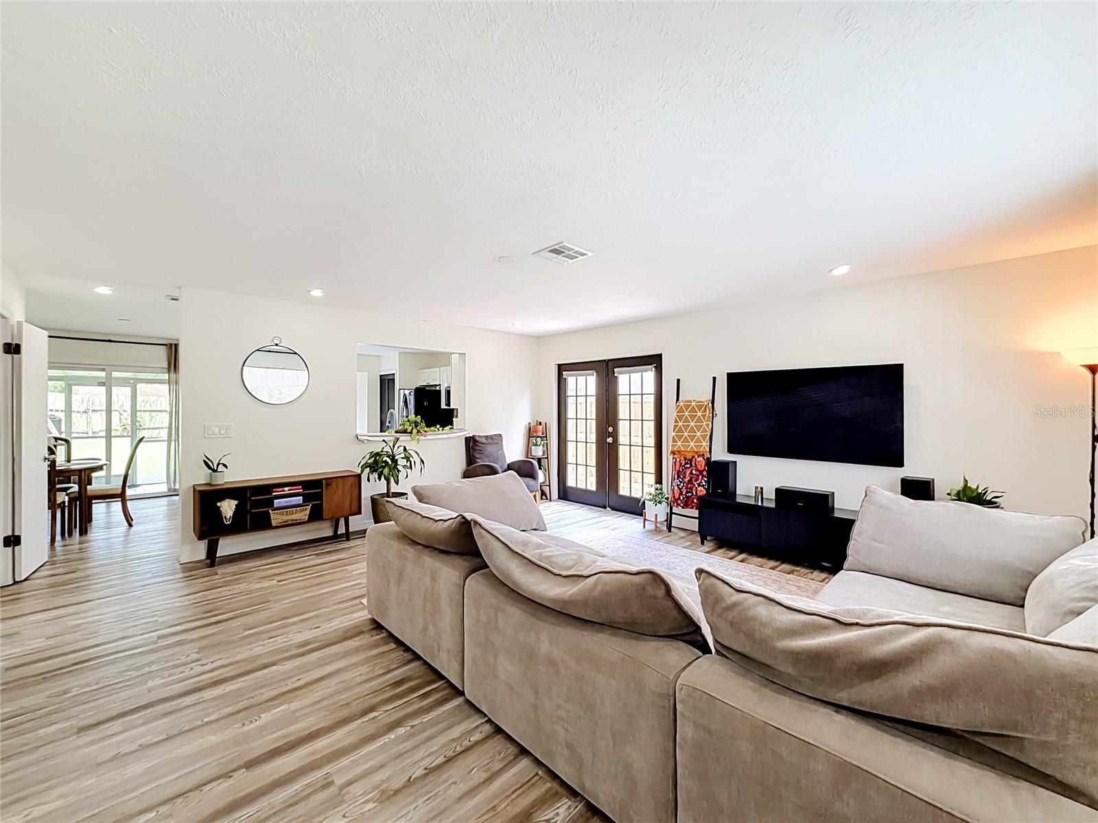 VILLAGE AT CURRY FORD WOODS UNIT 3 - Residential