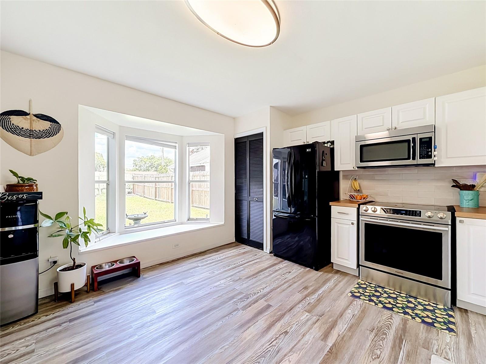 VILLAGE AT CURRY FORD WOODS UNIT 3 - Residential