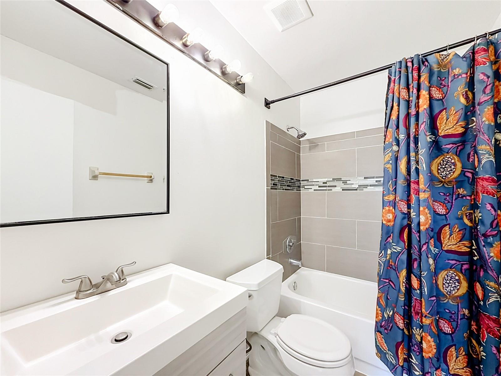 VILLAGE AT CURRY FORD WOODS UNIT 3 - Residential