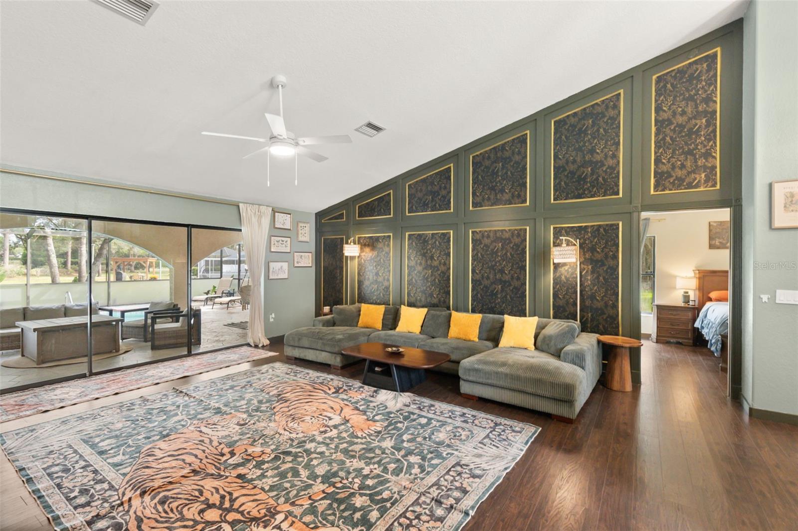 PRESTON HOLLOW - Residential