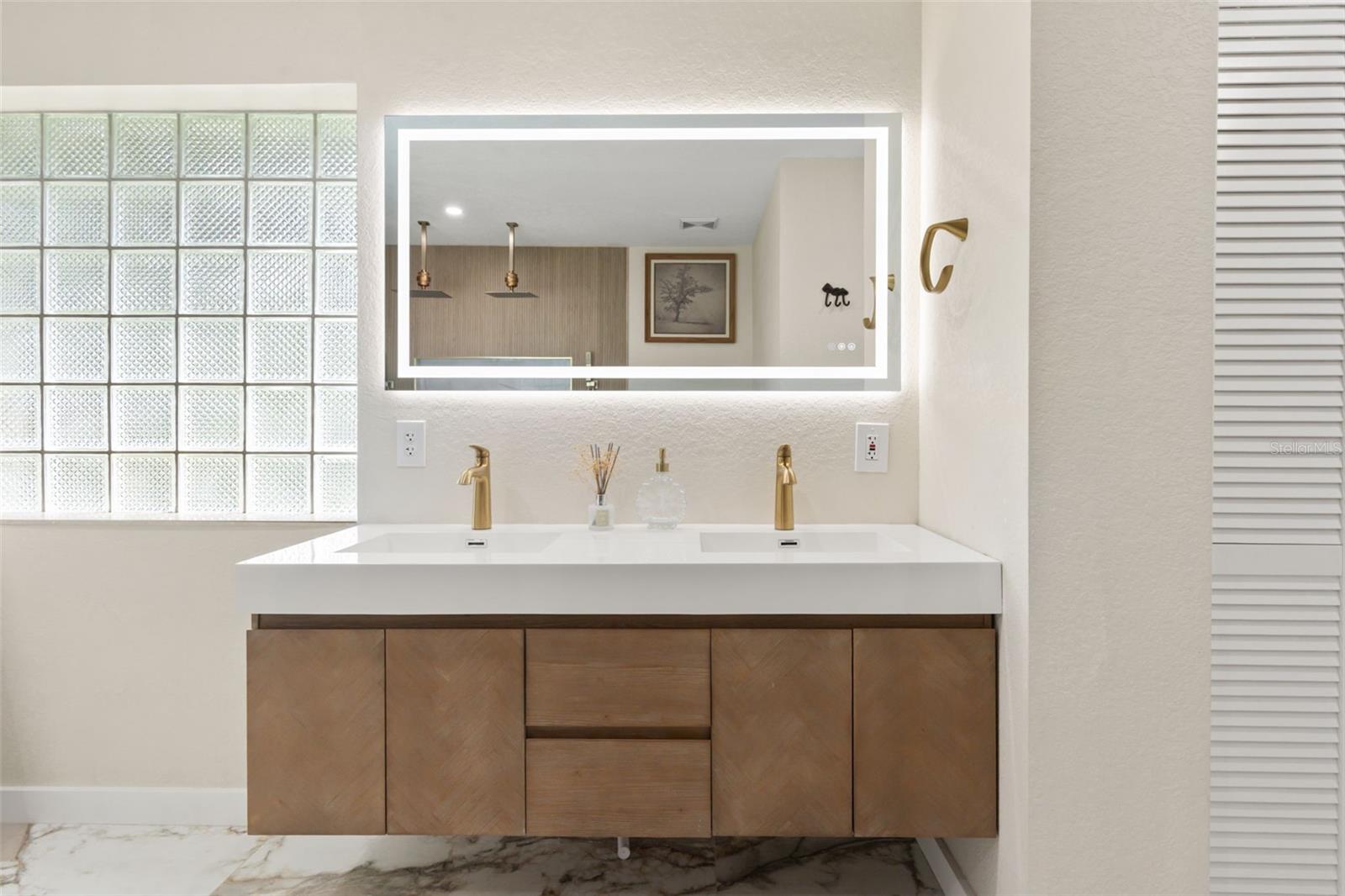 PRESTON HOLLOW - Residential