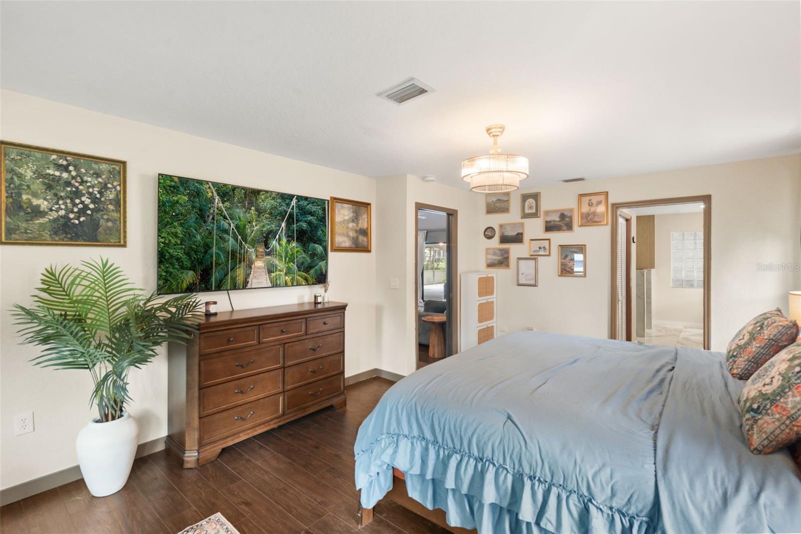 PRESTON HOLLOW - Residential