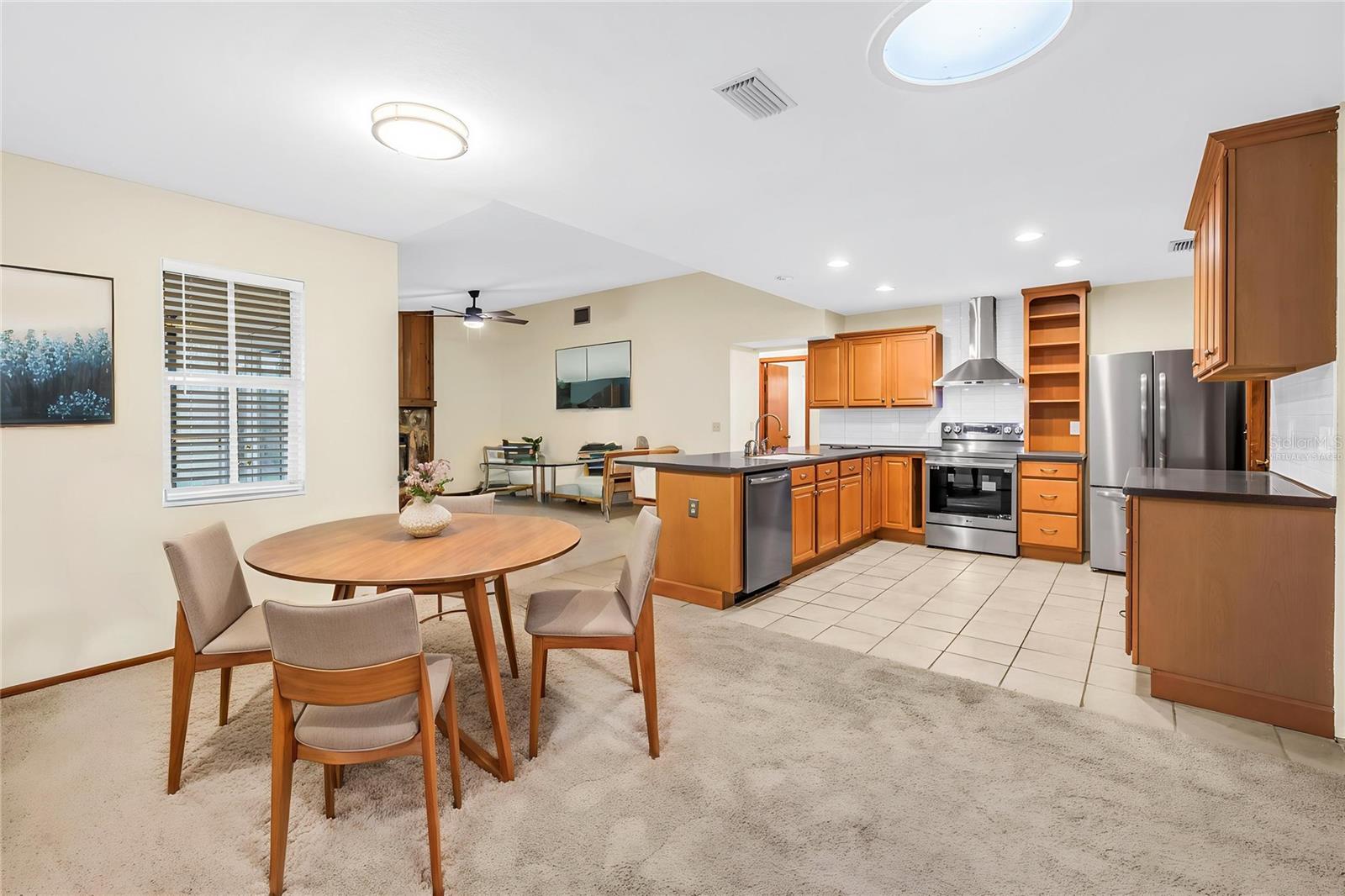 SOMERSET LAKES UNIT THREE PH TWO - Residential