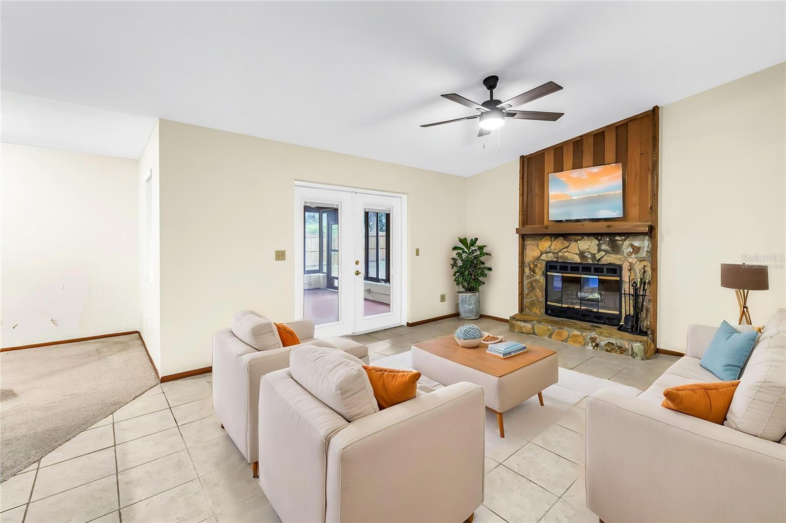 SOMERSET LAKES UNIT THREE PH TWO - Residential