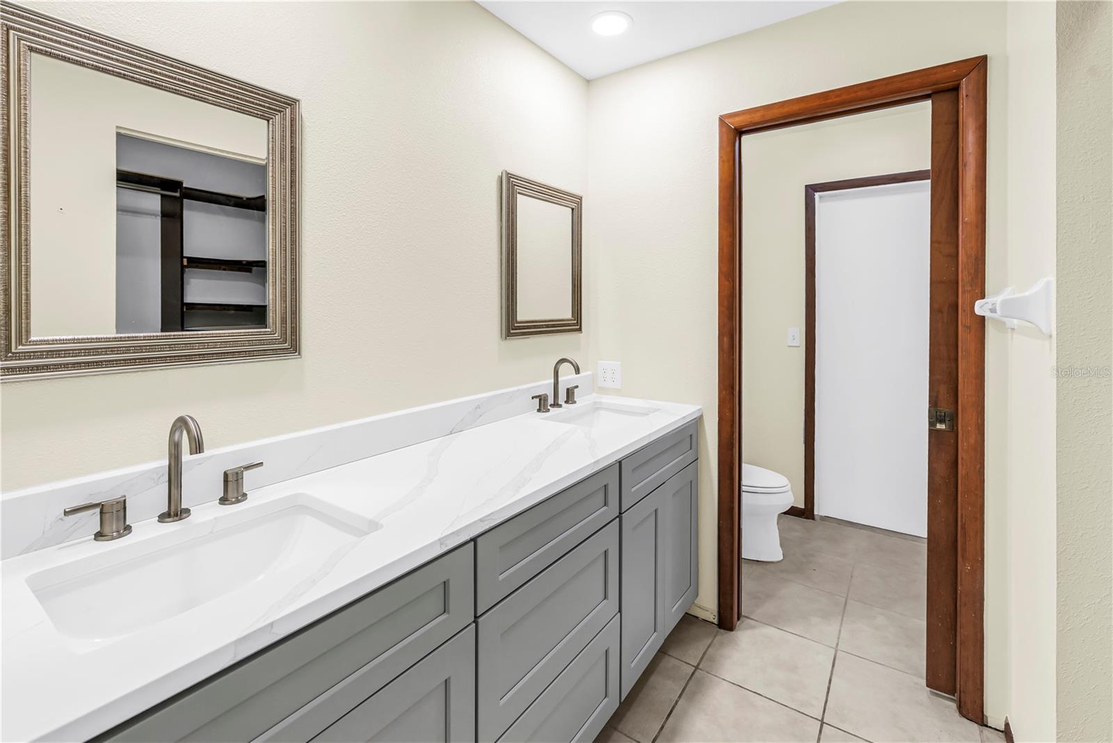 SOMERSET LAKES UNIT THREE PH TWO - Residential