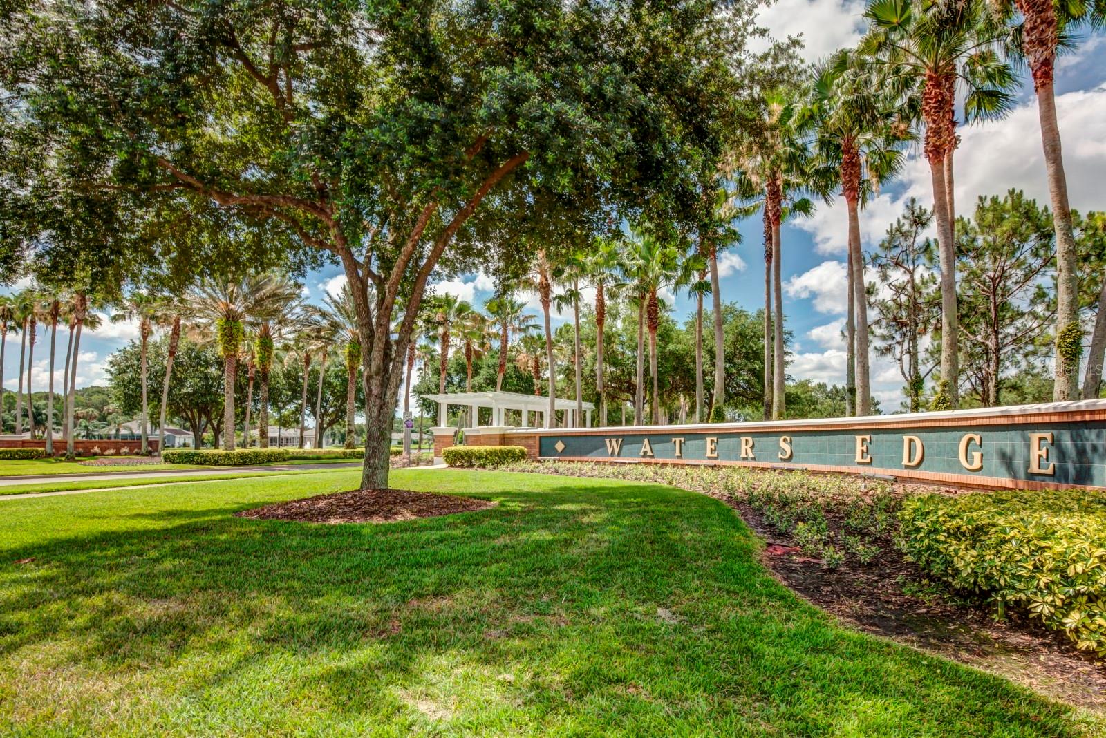 WATERS EDGE PH 07 - Residential