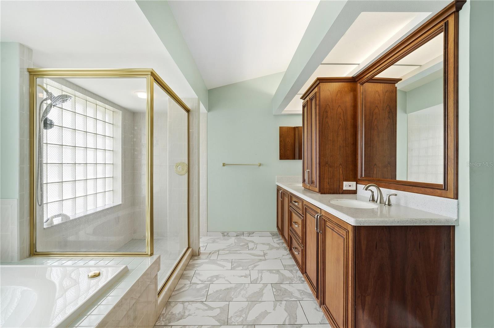 GLEN LAKES PH 1 UNIT 1 LOT 80 - Residential