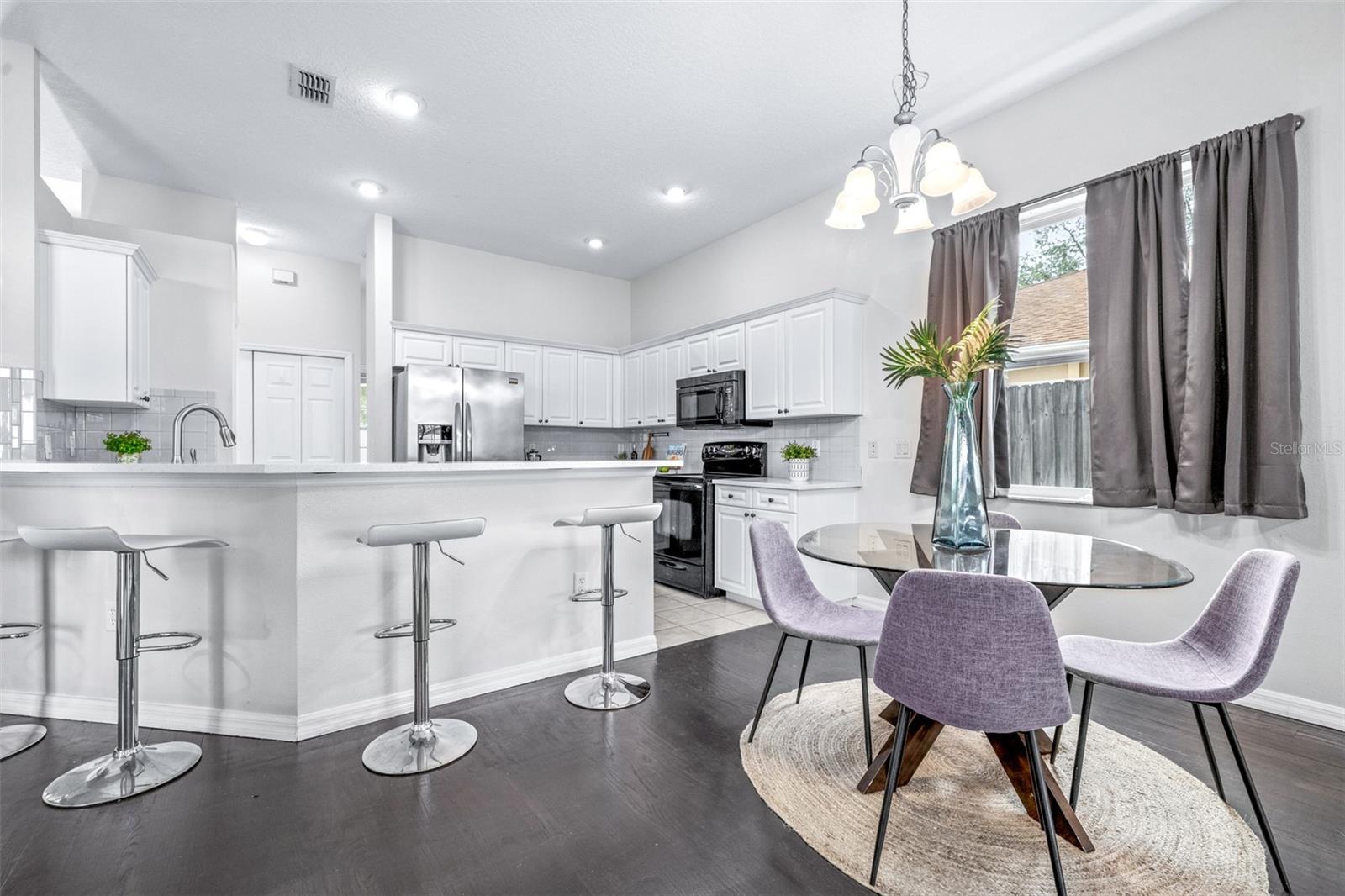 WINDSOR PLACE AT RIVER RIDGE - Residential
