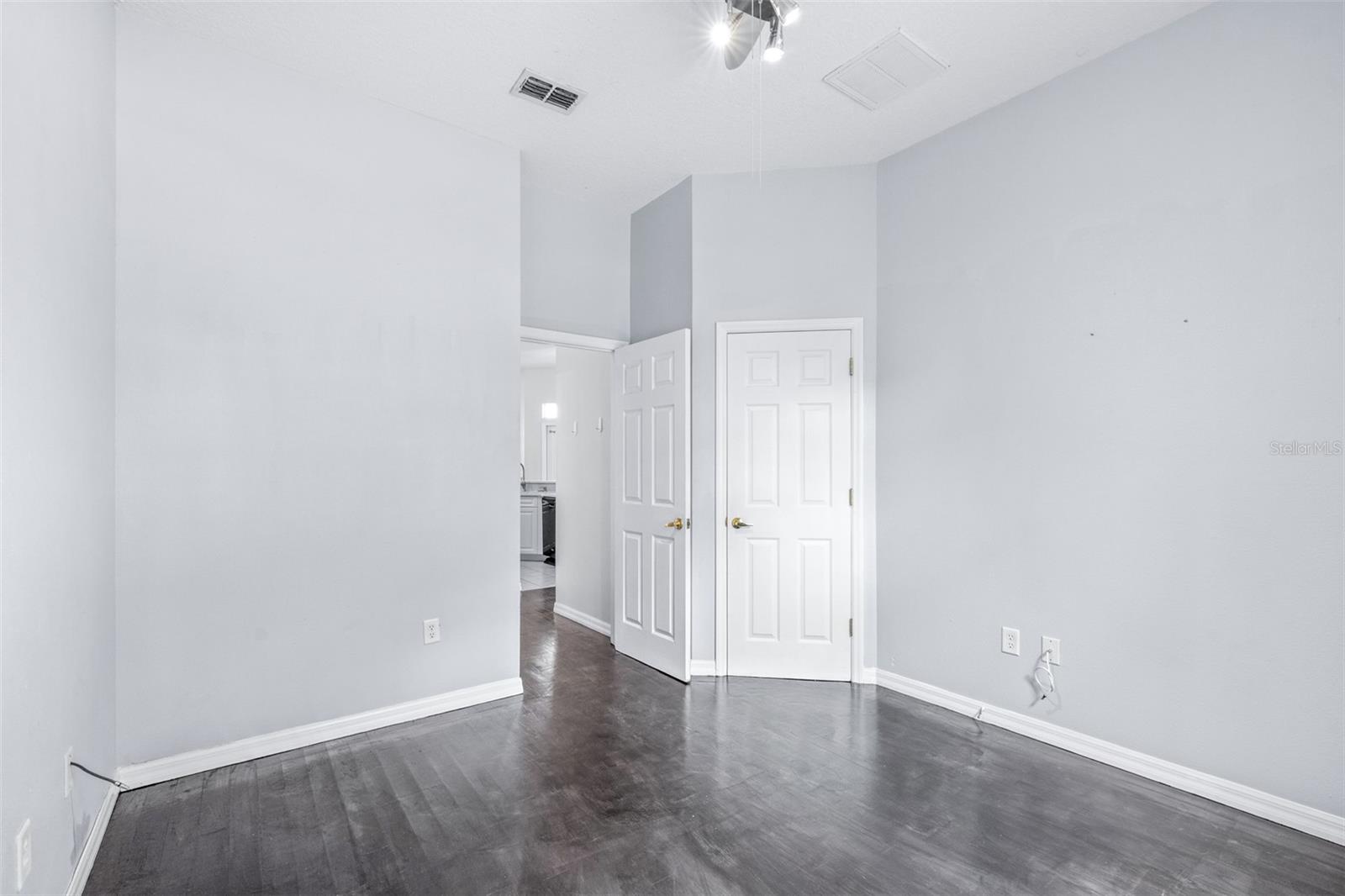 WINDSOR PLACE AT RIVER RIDGE - Residential