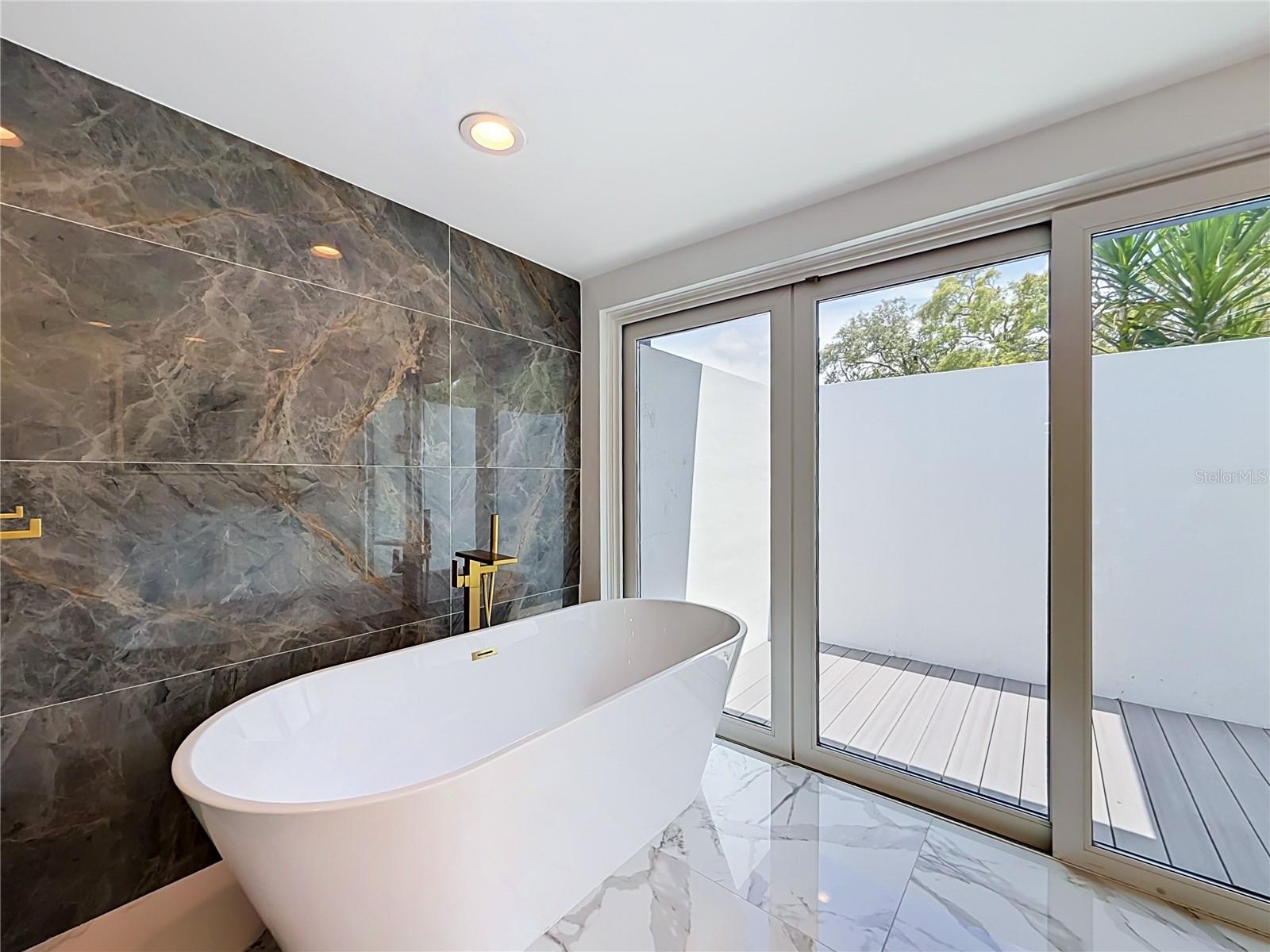 WEYBRIDGE WOODS-UNIT C - Residential