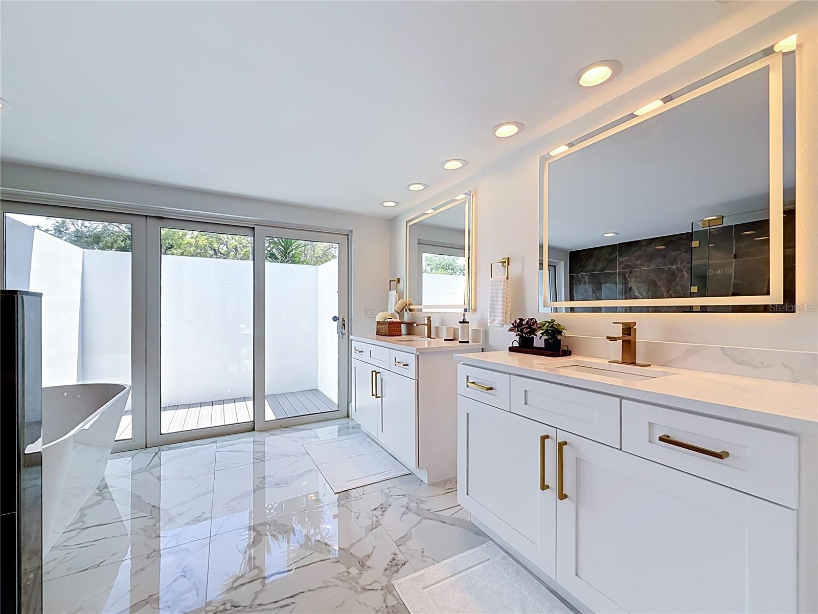 WEYBRIDGE WOODS-UNIT C - Residential