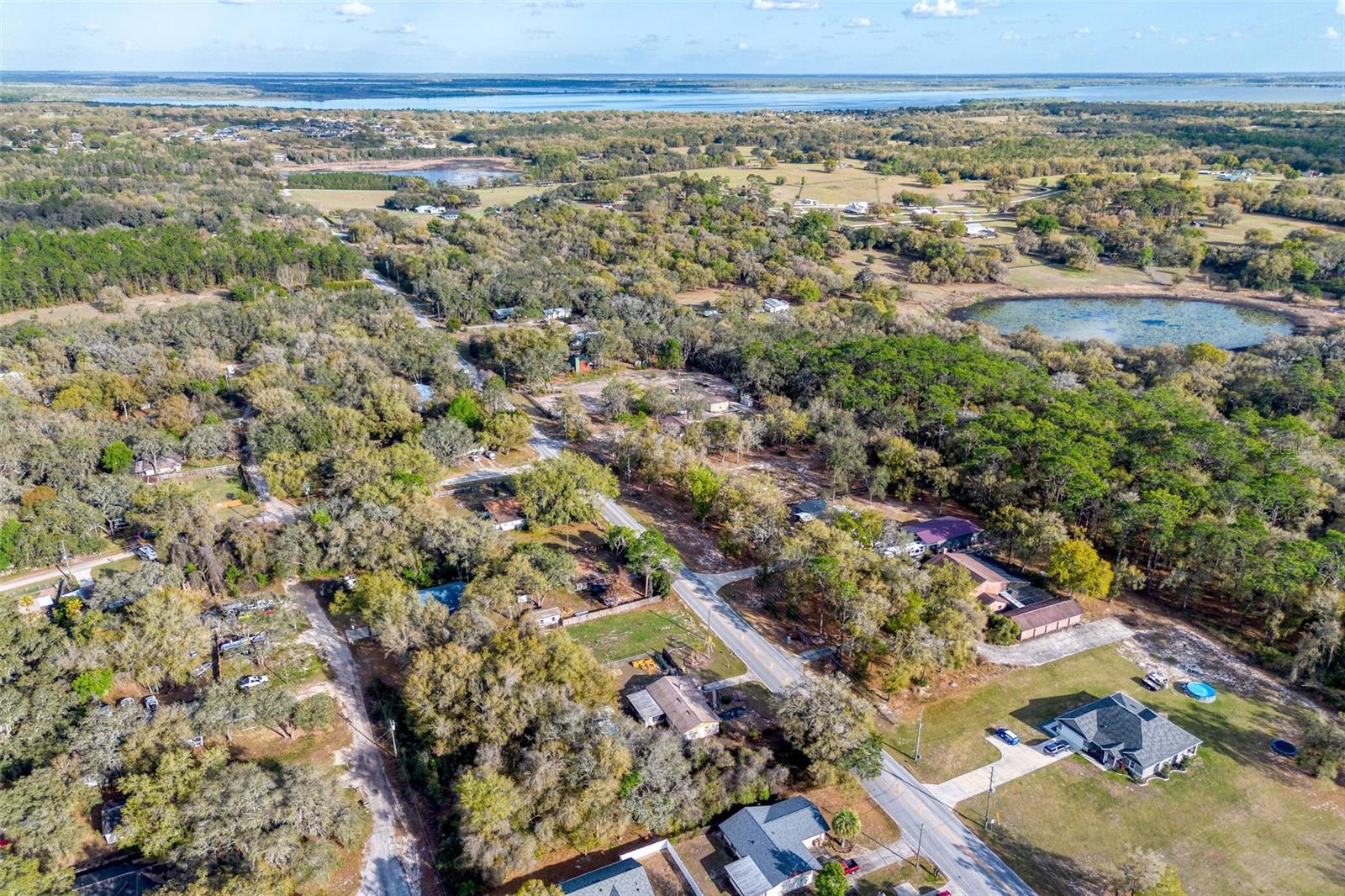 CARLTON VILLAGE PARK - Land