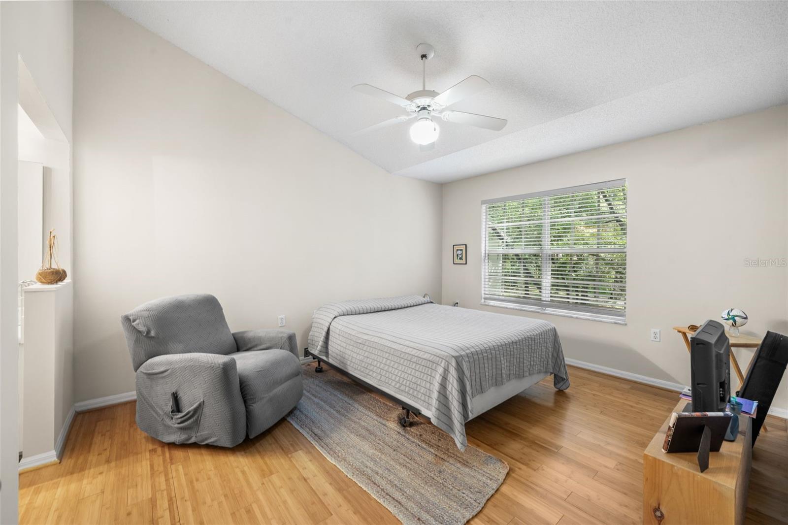 THE LINKS - Residential
