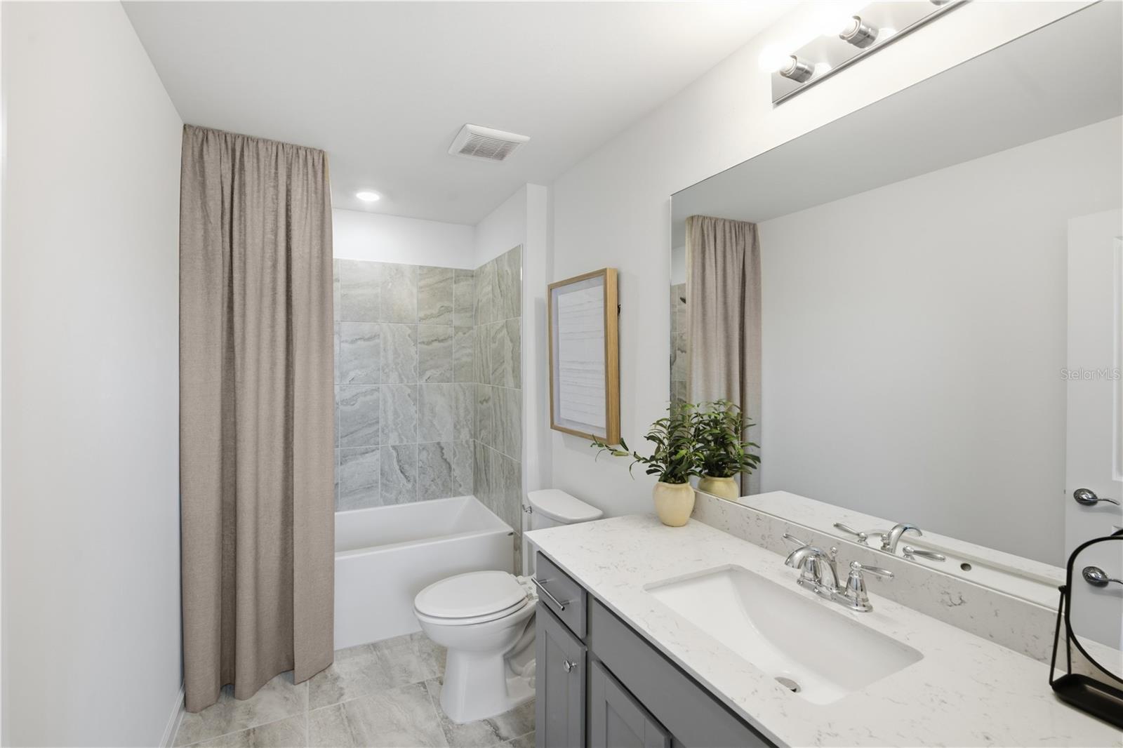 LAKESPUR WELLEN PARK PHASE 3 - Residential